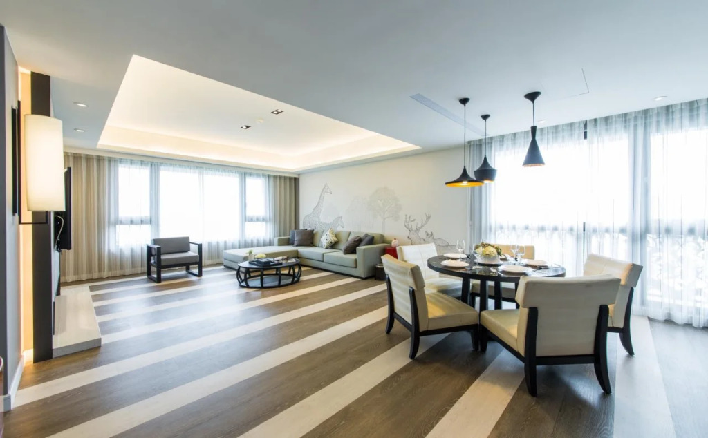 J Palace Residence