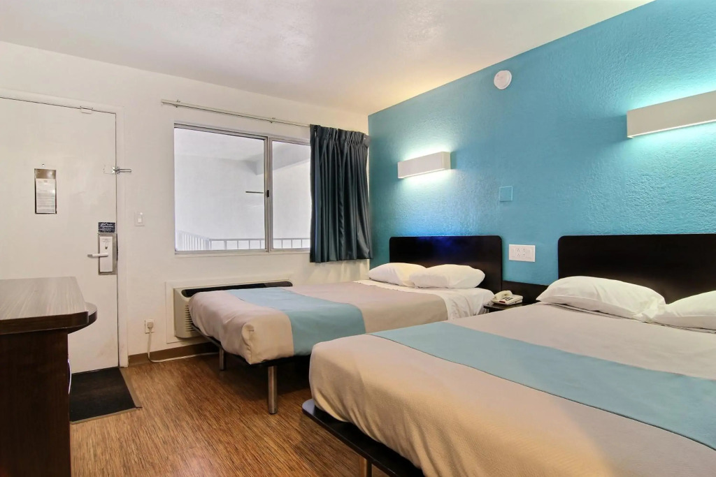 Motel 6-Carlsbad, NM