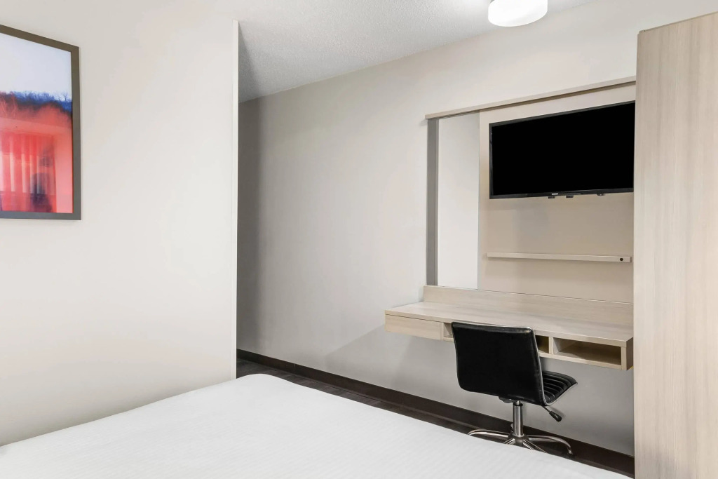 Quality Inn & Suites Nashville - Bellevue
