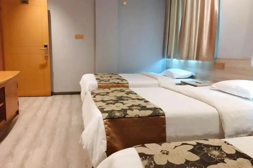Huguang Hostel