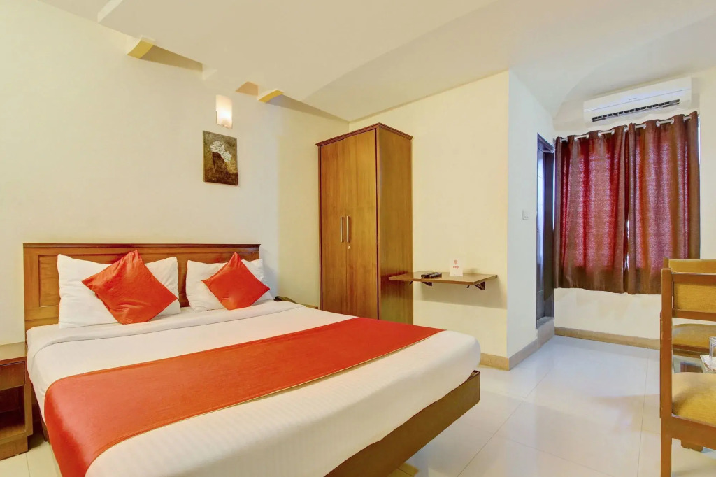 Sri Sai Inn by OYO Rooms
