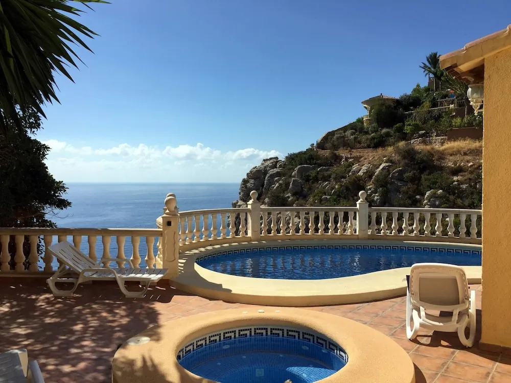 Villa Almirante