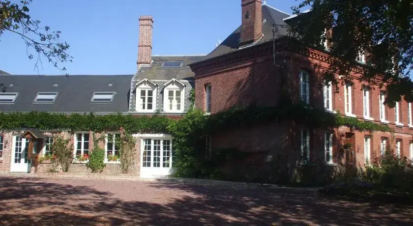 Chambres dHôtes et Roulottes Le Clos du Quesnay