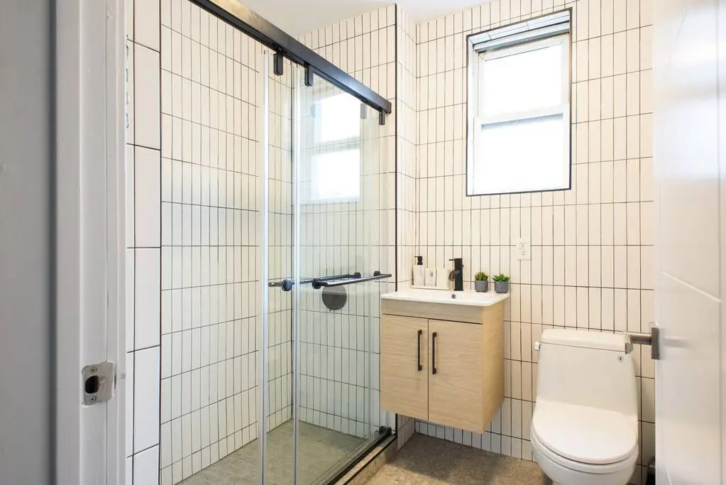 39-1 Renovated 3BR Prime Hudson Yardsarea
