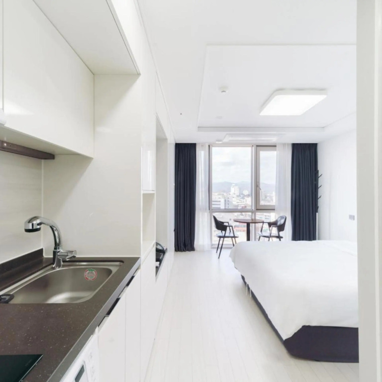 The Venezia Suite Hotel
