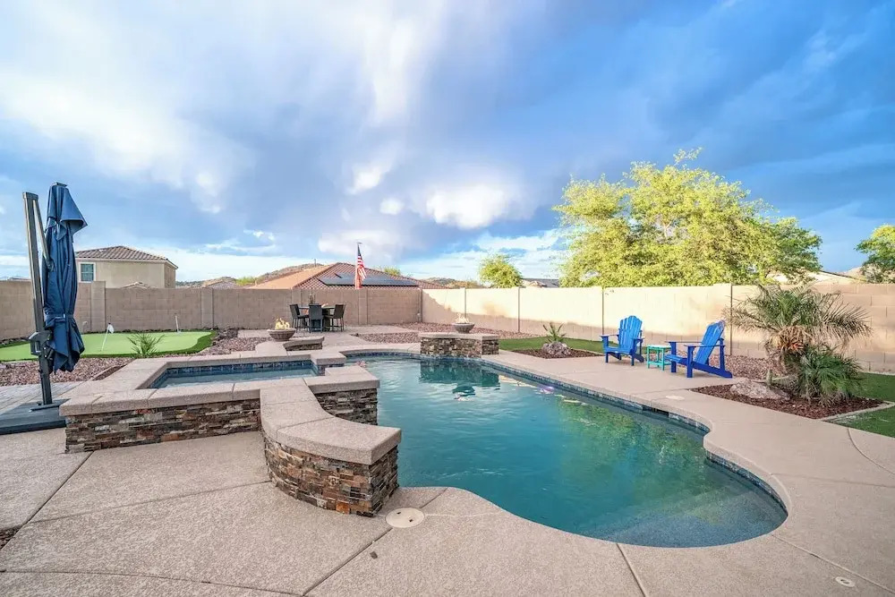 Pool & Patio: Family-friendly Goodyear Home!