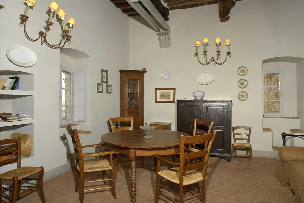 Castello Del Poggiarello Di Stigliano