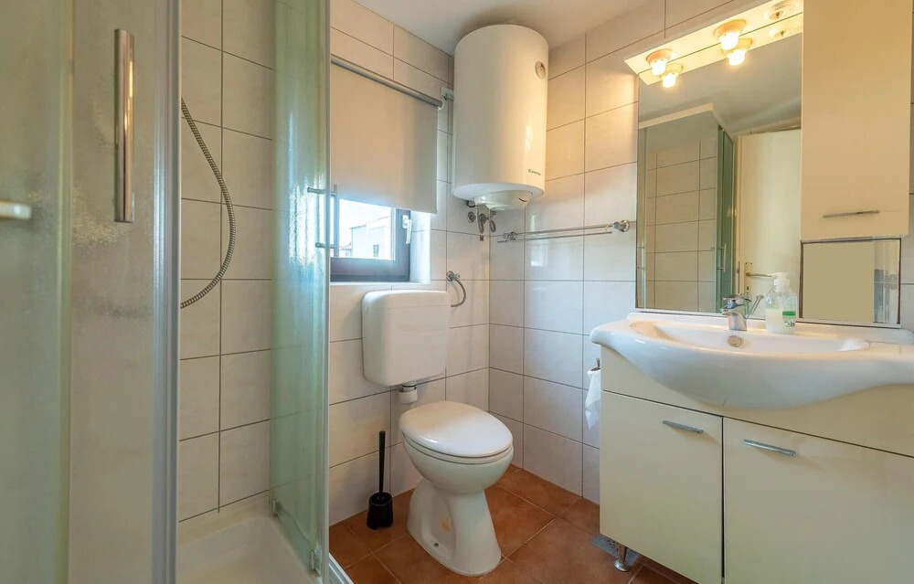 Beautiful Apartment in Vir With Wifi