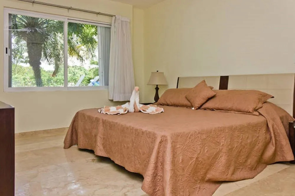 Golf Condominium by ChezPlaya