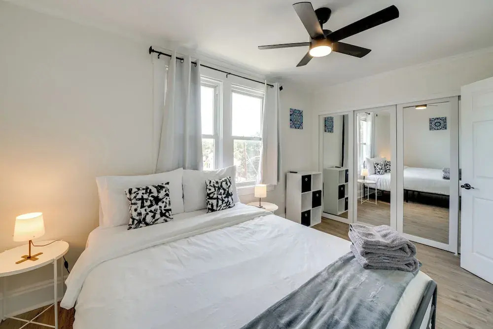 4 Mi to Dtwn: Pet-friendly Home in Pittsburgh