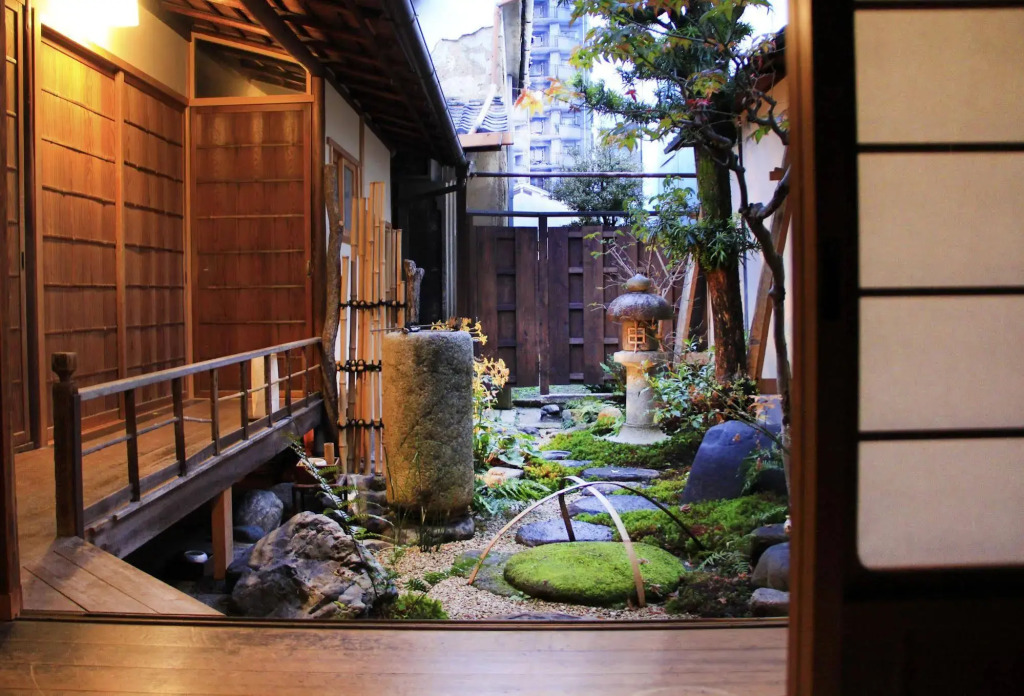 Itsutsuji hermitage
