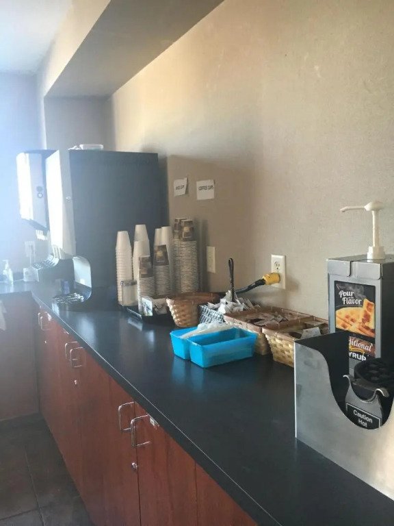 The Glengate Hotel & Suites