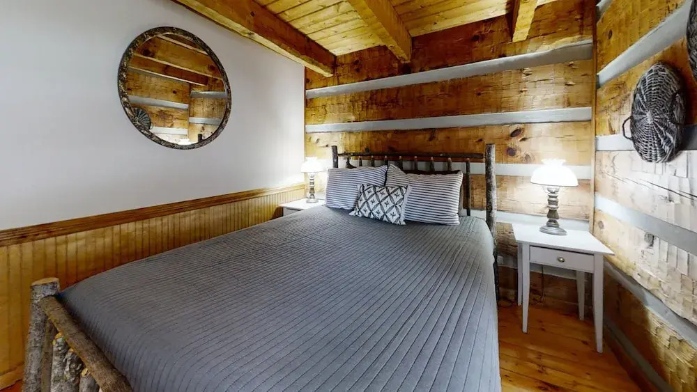 Sweet Scarlet Rose 4 Bedroom Cabin