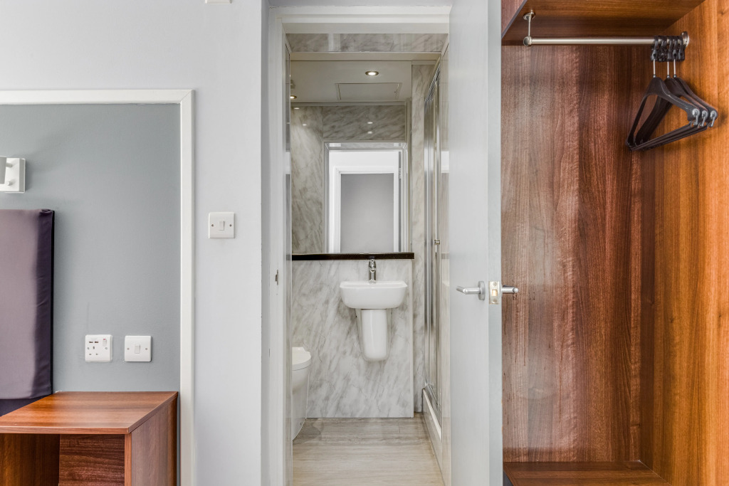 1 Lexham Gardens Hotel