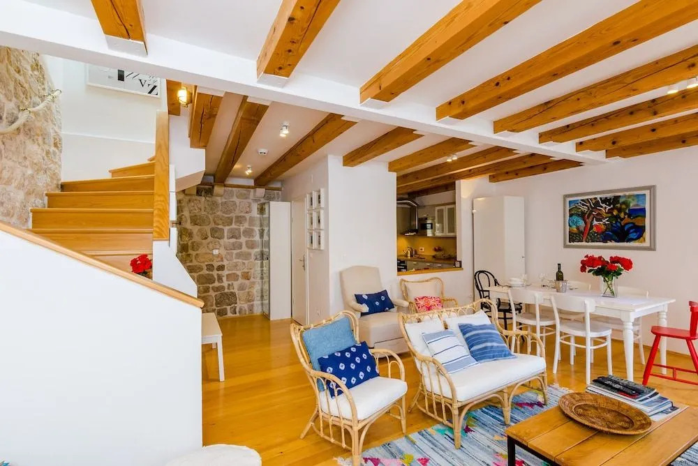 Apartment Domino 18