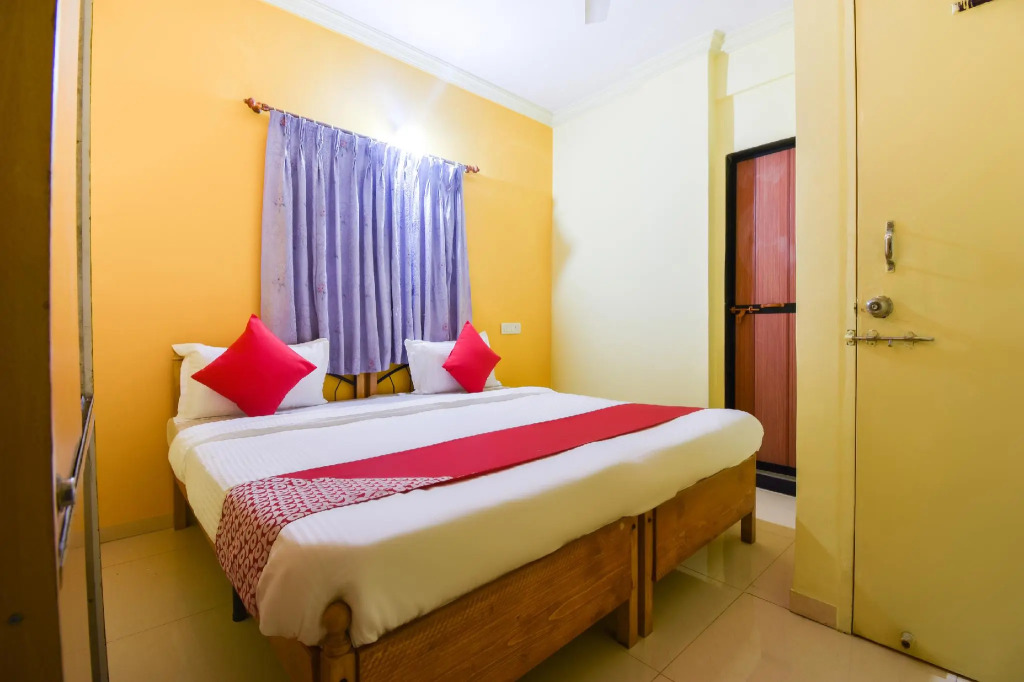 OYO 44387 Star Guest House