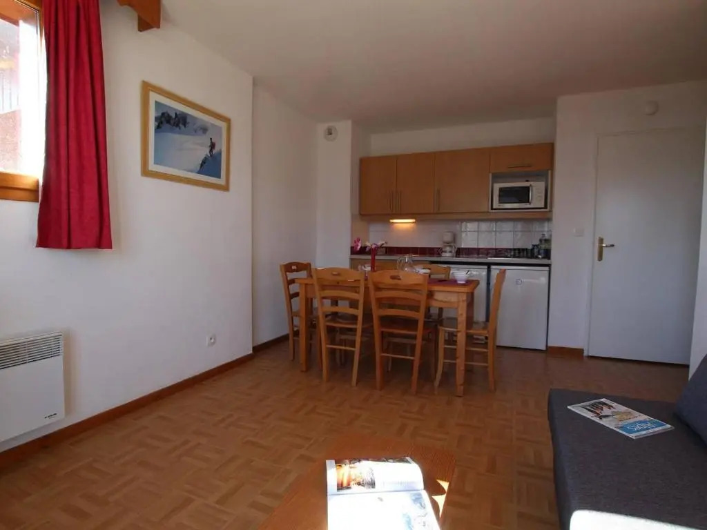 Appartement Puy-Saint-Vincent, 2 pièces, 6 personnes - FR-1-330G-96