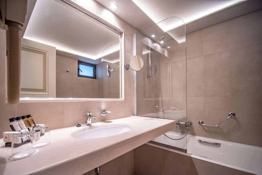 Ramada by Wyndham Loutraki Poseidon Resort