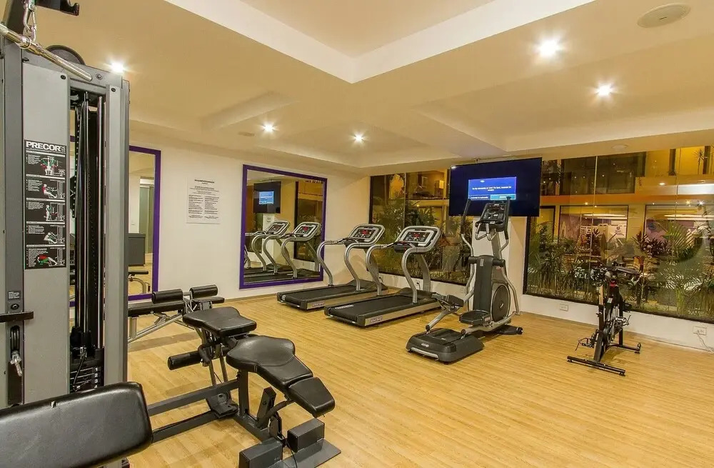 Studio close to 5th Av, with Amazing Roof Pool View, Gym, Spa and more