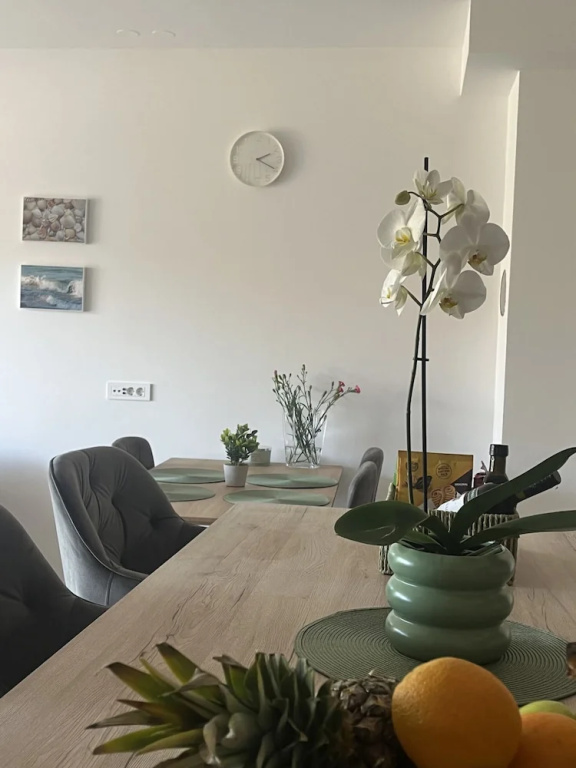 Apartments Mariner with heated pool