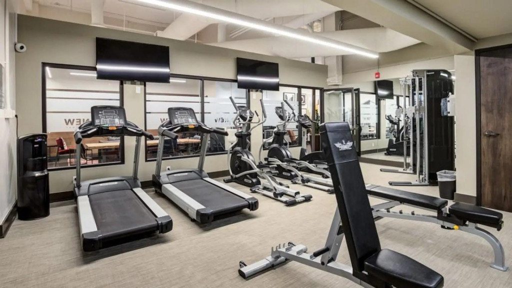 Downtown Denver 2BR Apartment | Open Plan