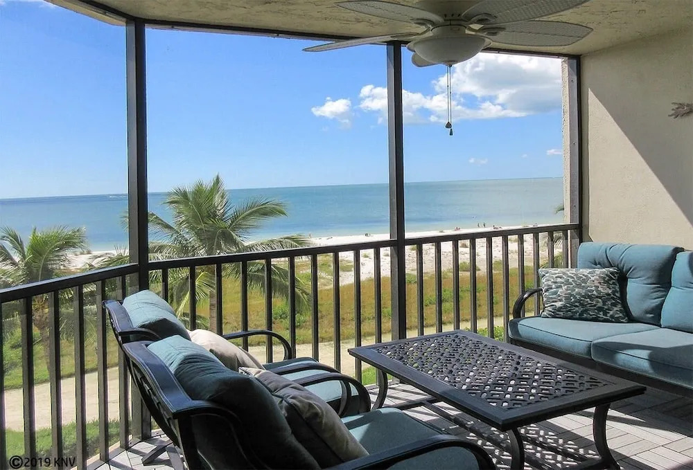 Riviera Club 406 2 Bedrooms 2 Bathrooms Condo