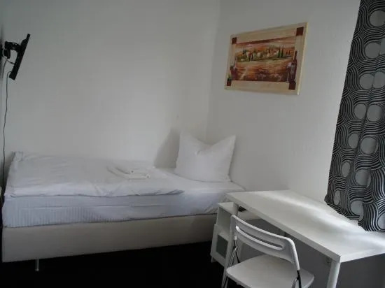 Hotel-Pension Alt-Heidenberg