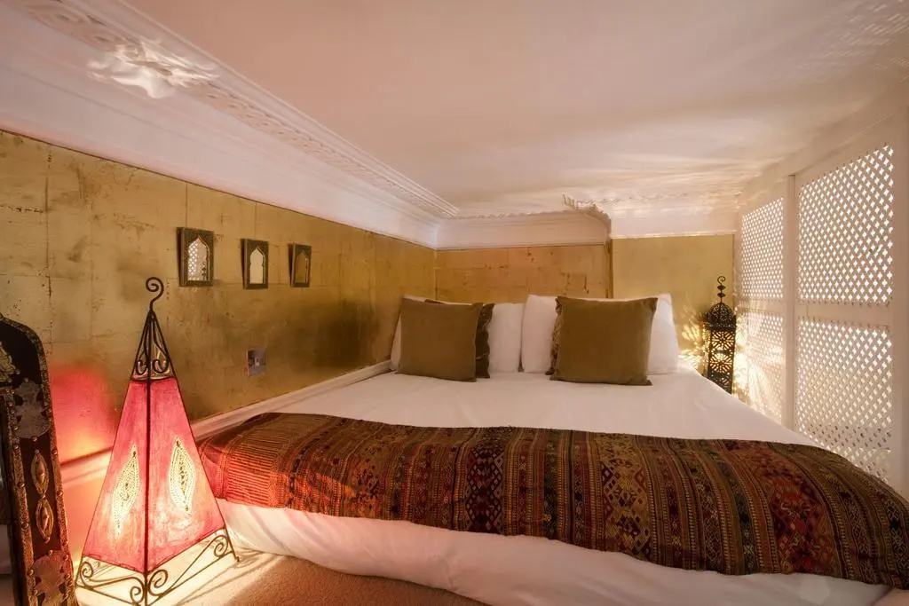 Zanzibar House Award Winning 8-Bedroom Holiday Home