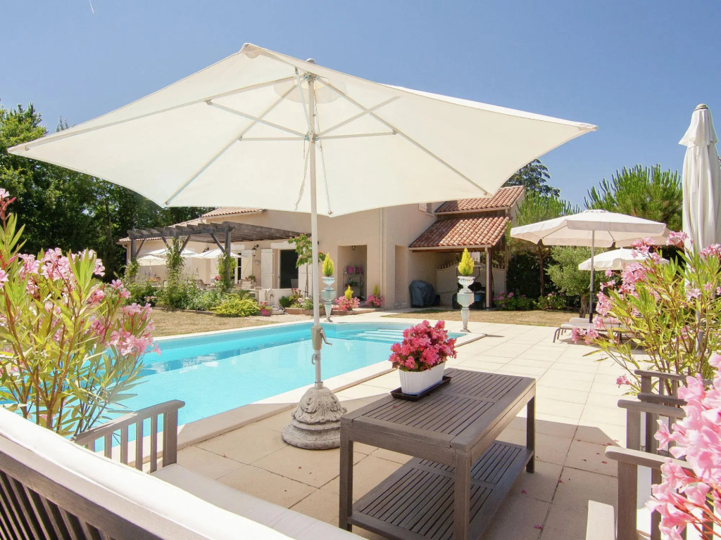 Rouzède Villa with Pool