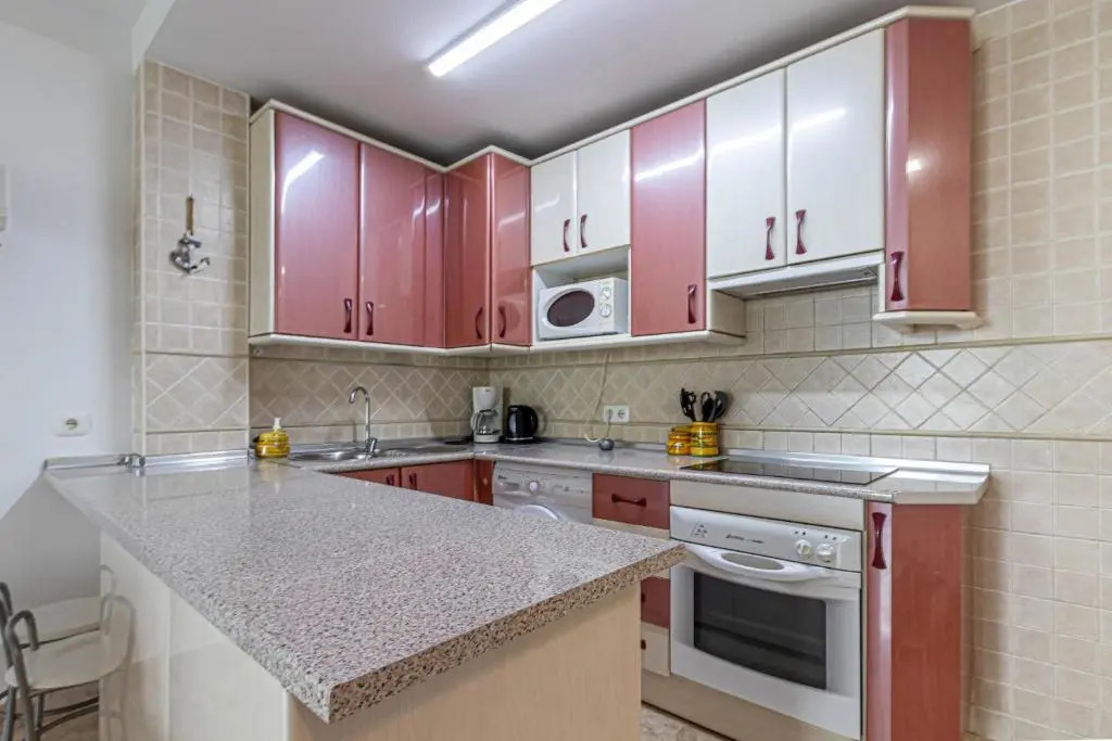 797 Holiday Rentals- Duplex for 7 Carihuela 1 min beach mas parking