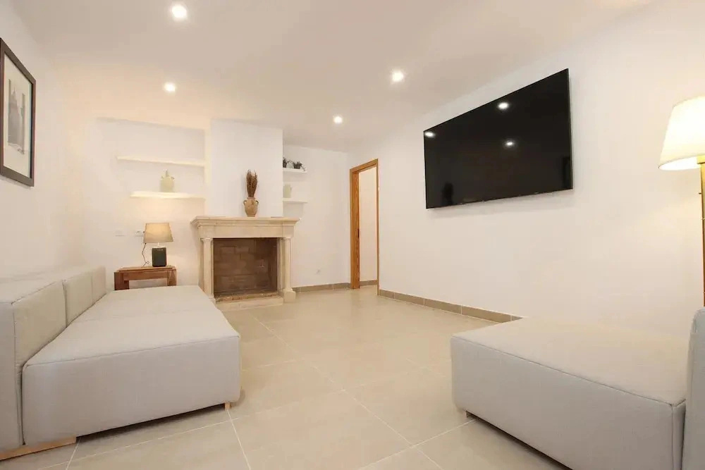 Stylish Two-Bedroom Anere Villa