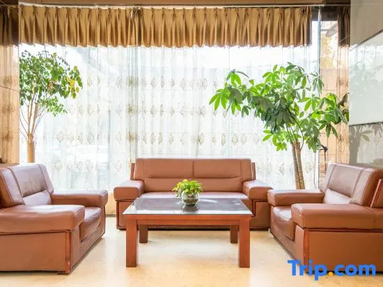 Yushan Zheshang Grand Hotel (Jiangjunmiao Square Branch)