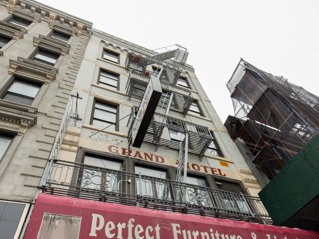 Bowery Grand Hotel - Hostel