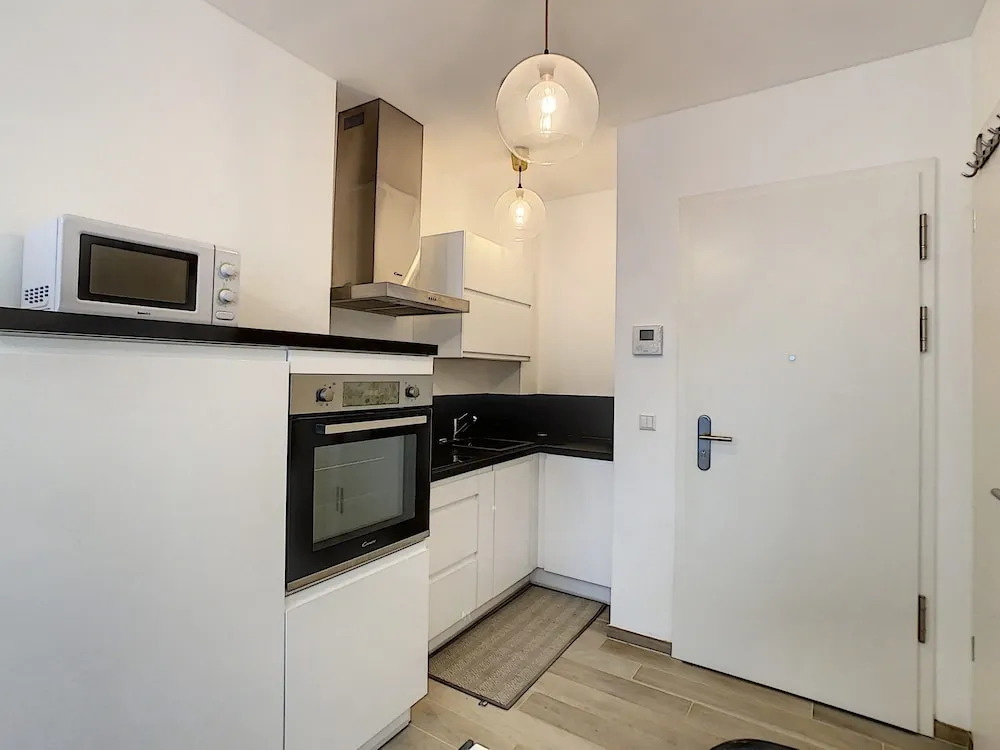 Brand New Studio in City Center