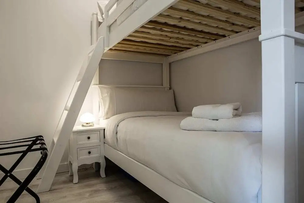 Modern 3 Bdr 2 Bath in La Latina, Near Metro