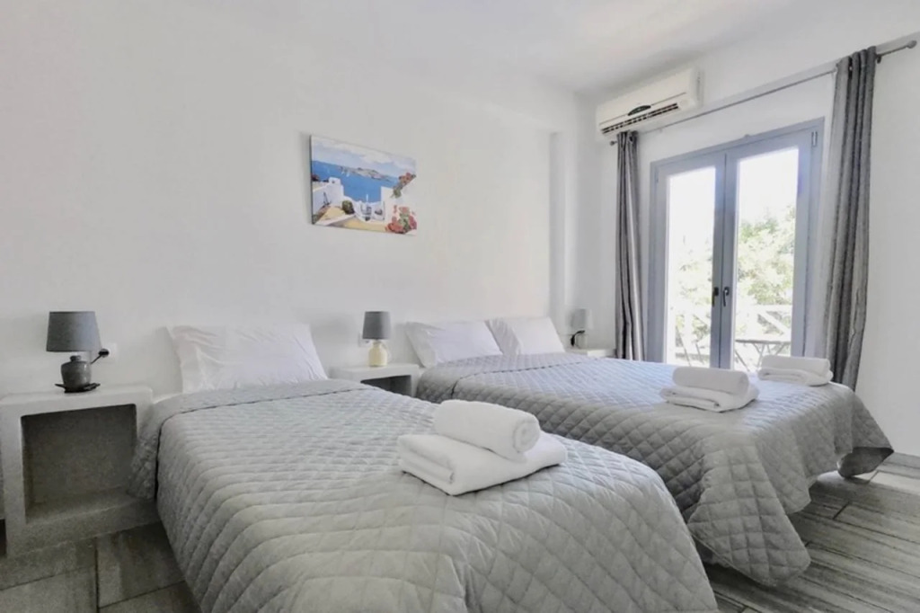 Anny Studios & Rooms Perissa Beach