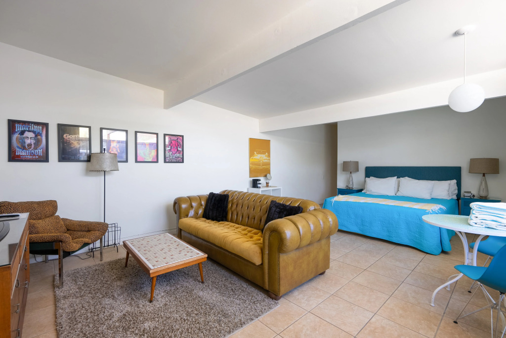 Monkey Tree Hotel 16