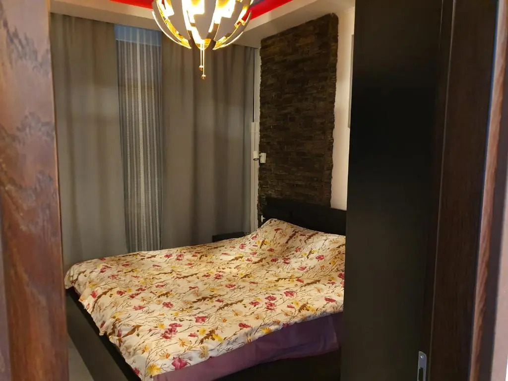 Batumi...VIP...kv.8
