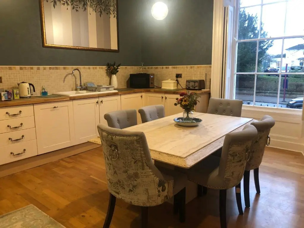 50A Clifton Garth