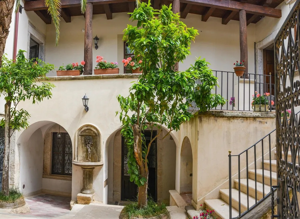 Palazzo Candida B&B