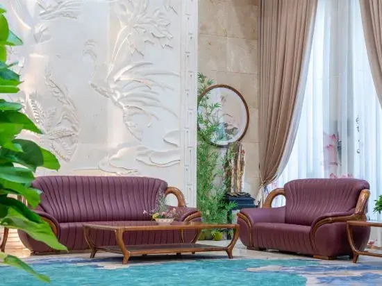 Qianghua Loushi Hotel