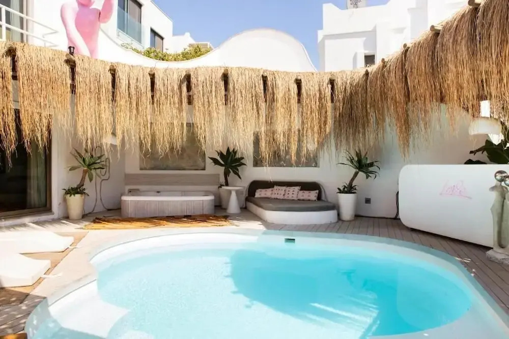 Bodrumda Deniz Manzaralı 3 Odalı Villa