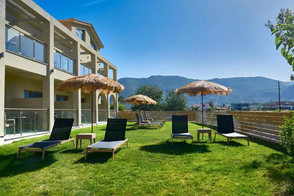 Grapevines Hotel