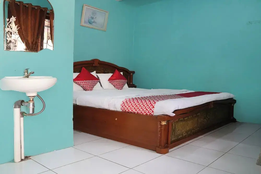Hotel O Penginapan Raja