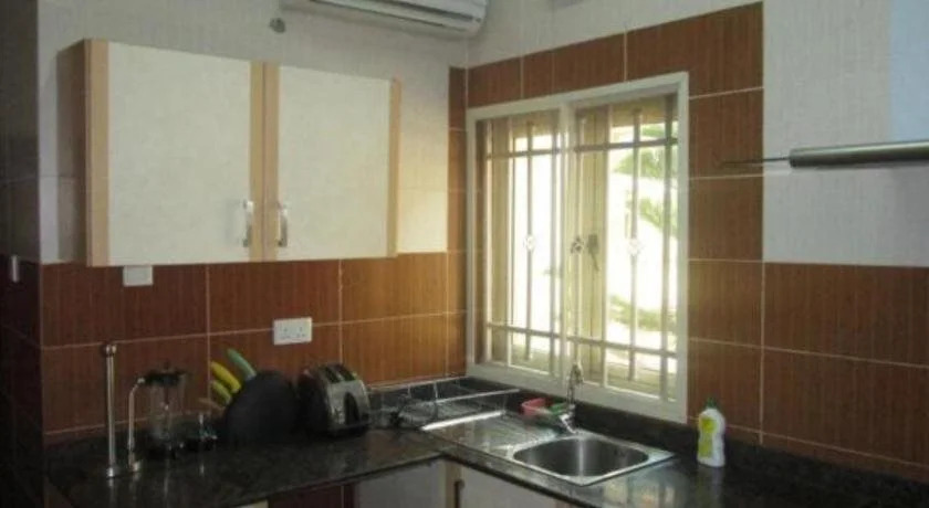 Platinum Apartment & Suites