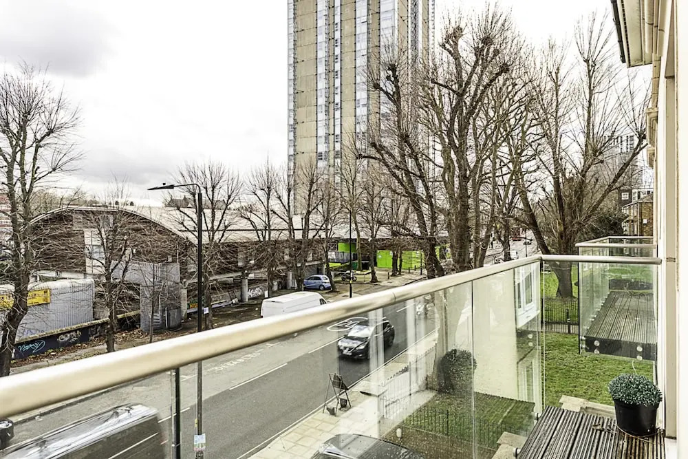 Tranquil Belsize Park Haven With Stunning Views