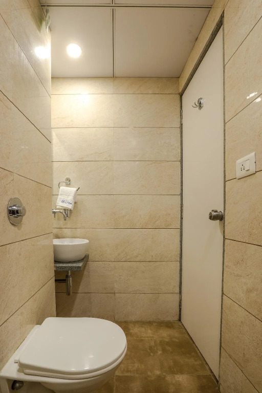 Hotel Limra Surat