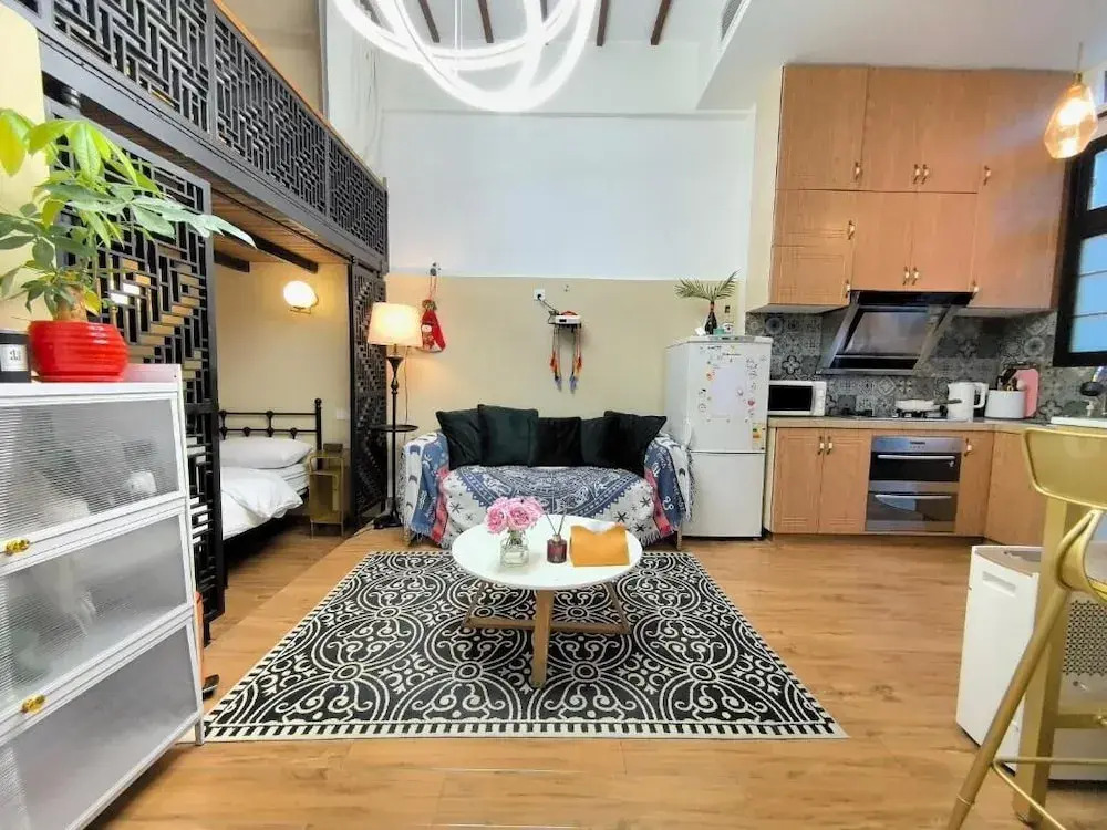 Shanghai Hills & Zinn Happy Family Bnb
