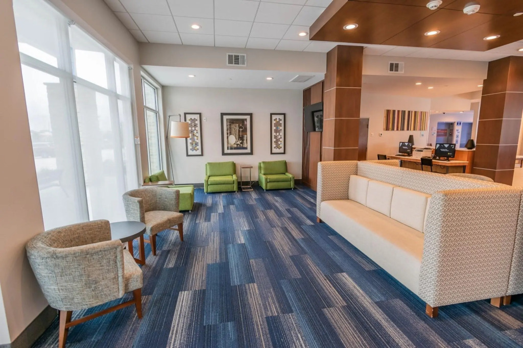 Holiday Inn Express & Suites - Houston IAH - Beltway 8 by IHG