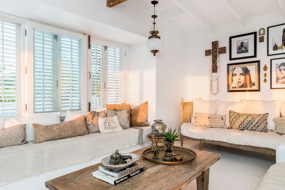 Your Luxury Escape - Bisque House